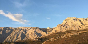 Mountain and Sea View Apartment